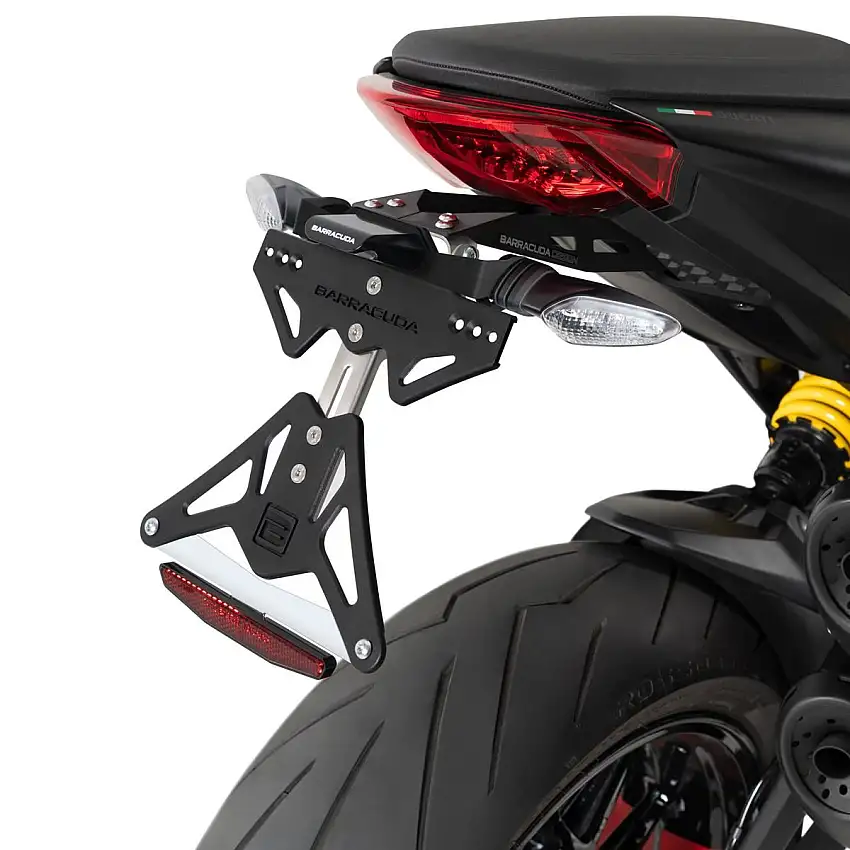 Portatarga Barracuda per Ducati Monster 937 21-23 regolabile (per frecce originali)