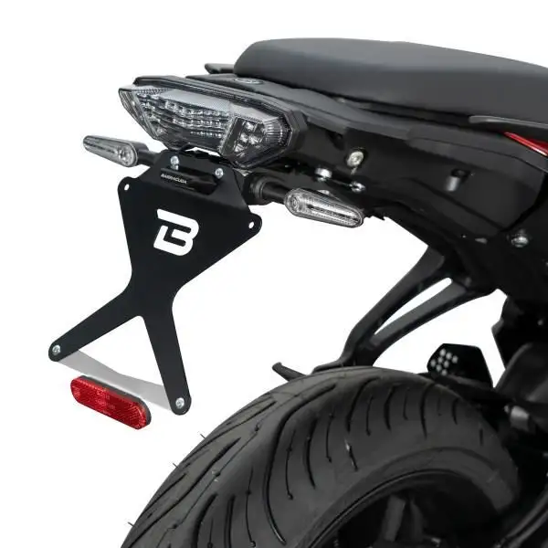 Portatarga Barracuda per Yamaha MT-07 Tracer 700 20-22 regolabile (per frecce originali)