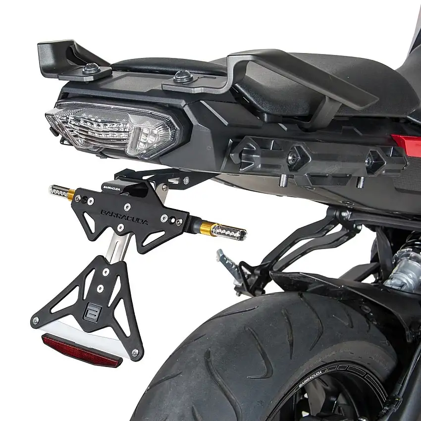 Portatarga Barracuda per Yamaha MT-09 Tracer 900 14-16 regolabile