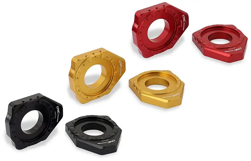 Registri tendicatena in ergal CNC Racing per Ducati Monster 937 21-25